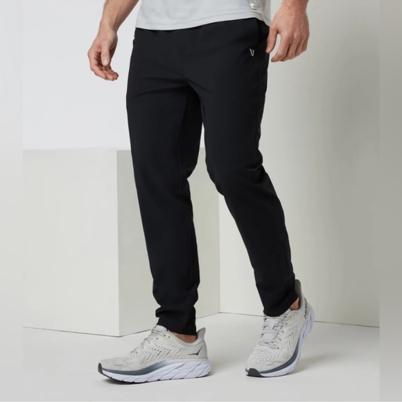 Vuori Fleet Jogger Black Athletic pants active athliesure, men’s Medium - Picture 1 of 6